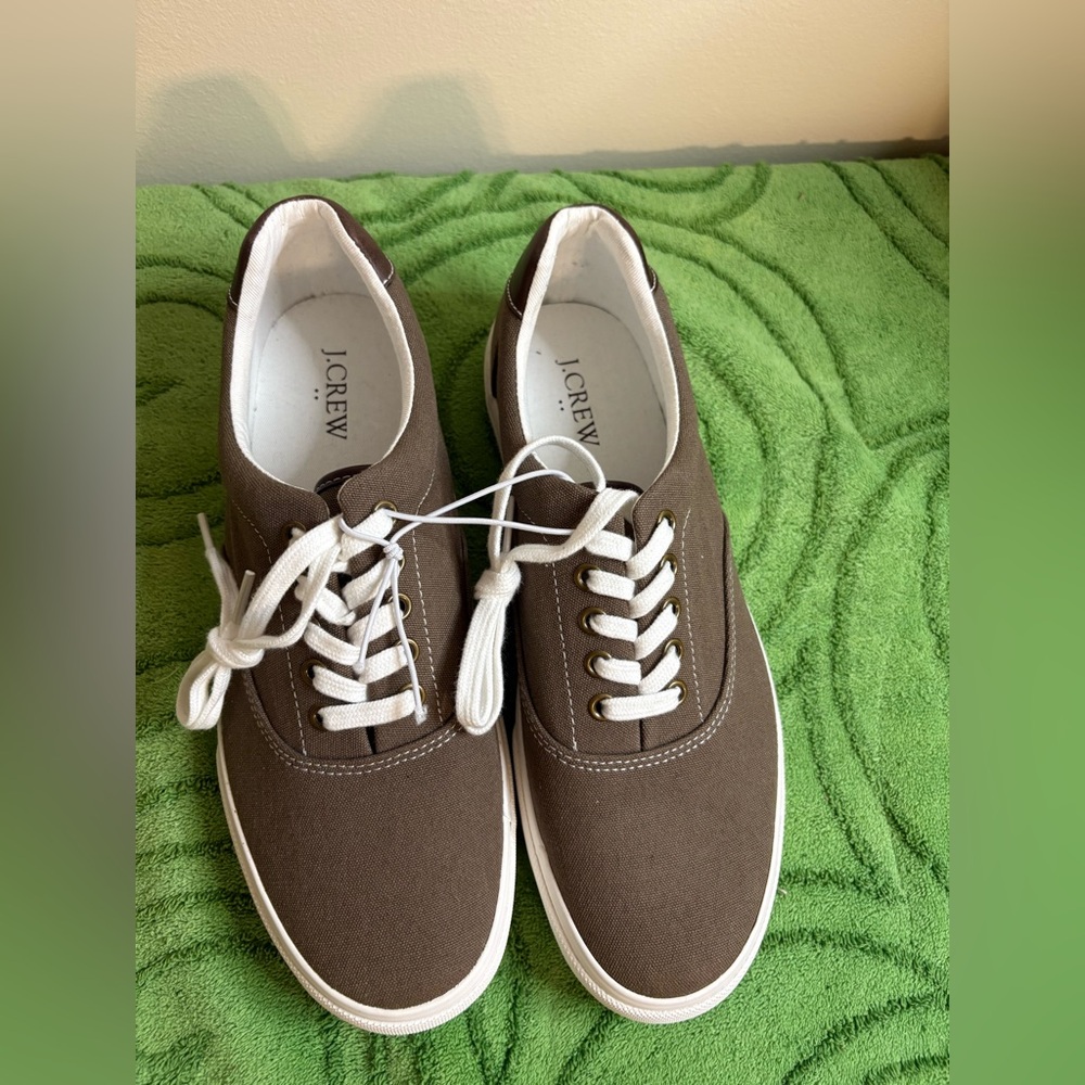 J crew factory NWOT mens canvas shoes